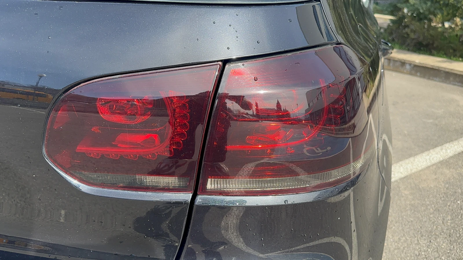 VW Golf * HIGHLINE* LED* NAVI* MULTI* KEYLESS* AEZ* SERVIC, снимка 10 - Автомобили и джипове - 53085205