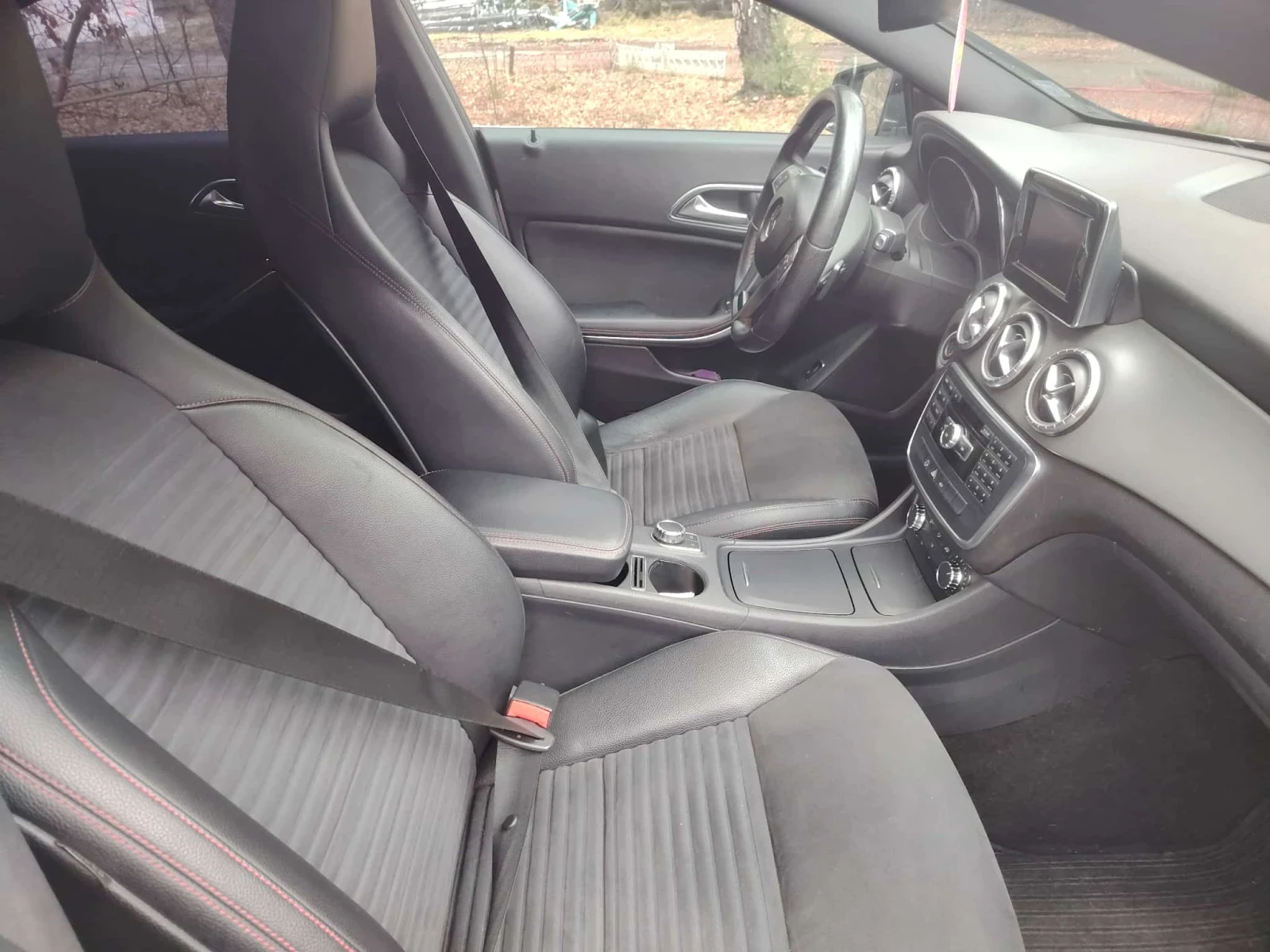 Mercedes-Benz CLA  - изображение 9