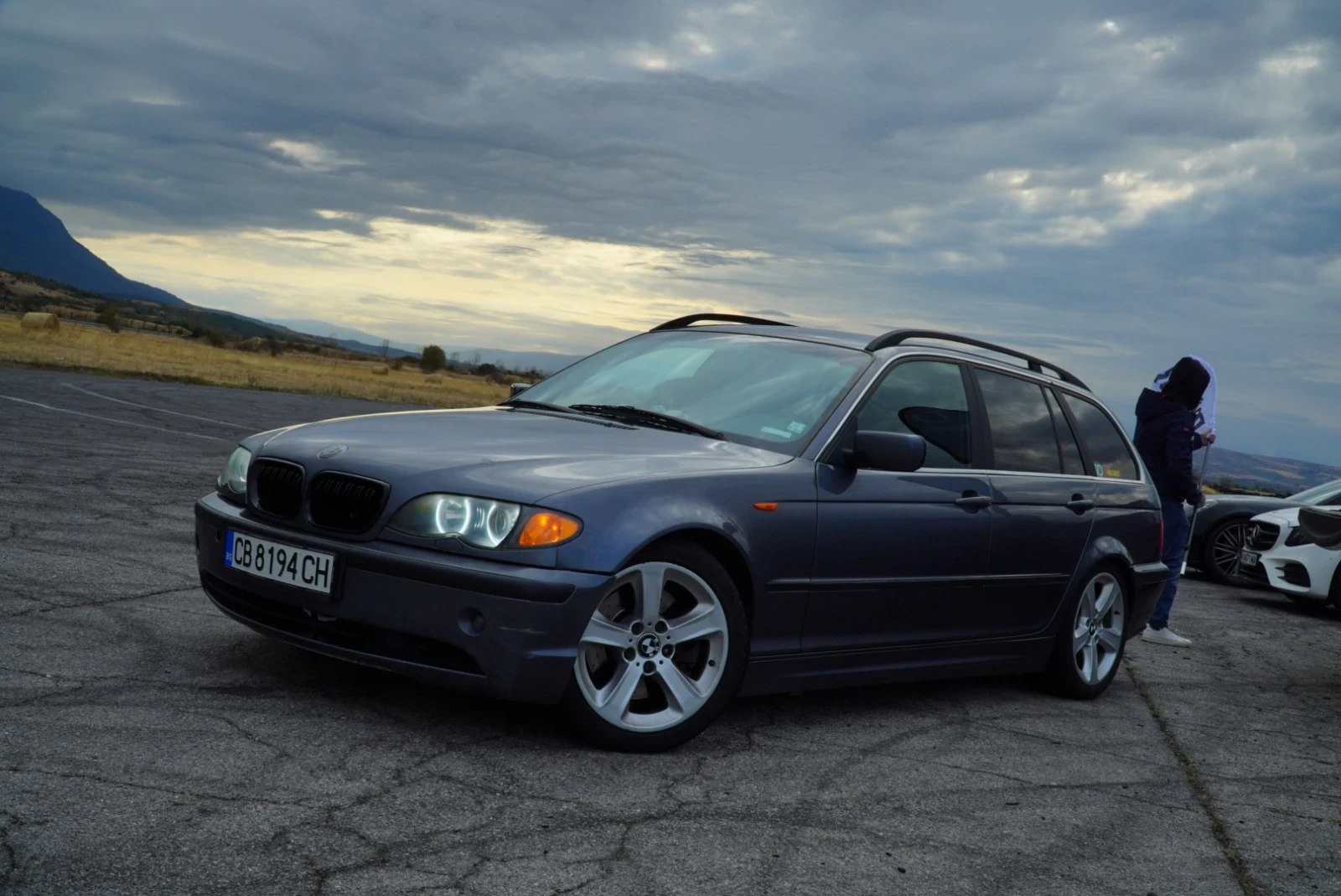 BMW 330  - изображение 4