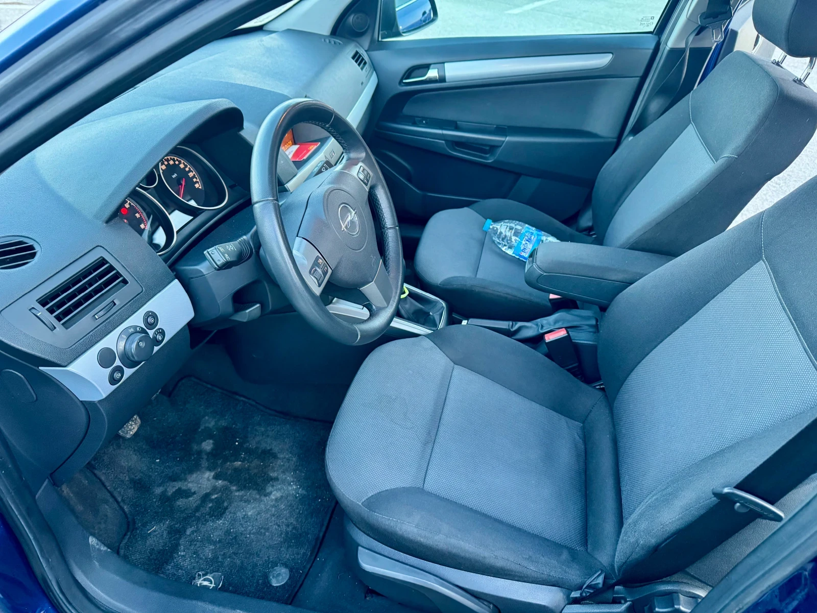 Opel Astra 1.6 Station Wagon, снимка 8 - Автомобили и джипове - 53707640