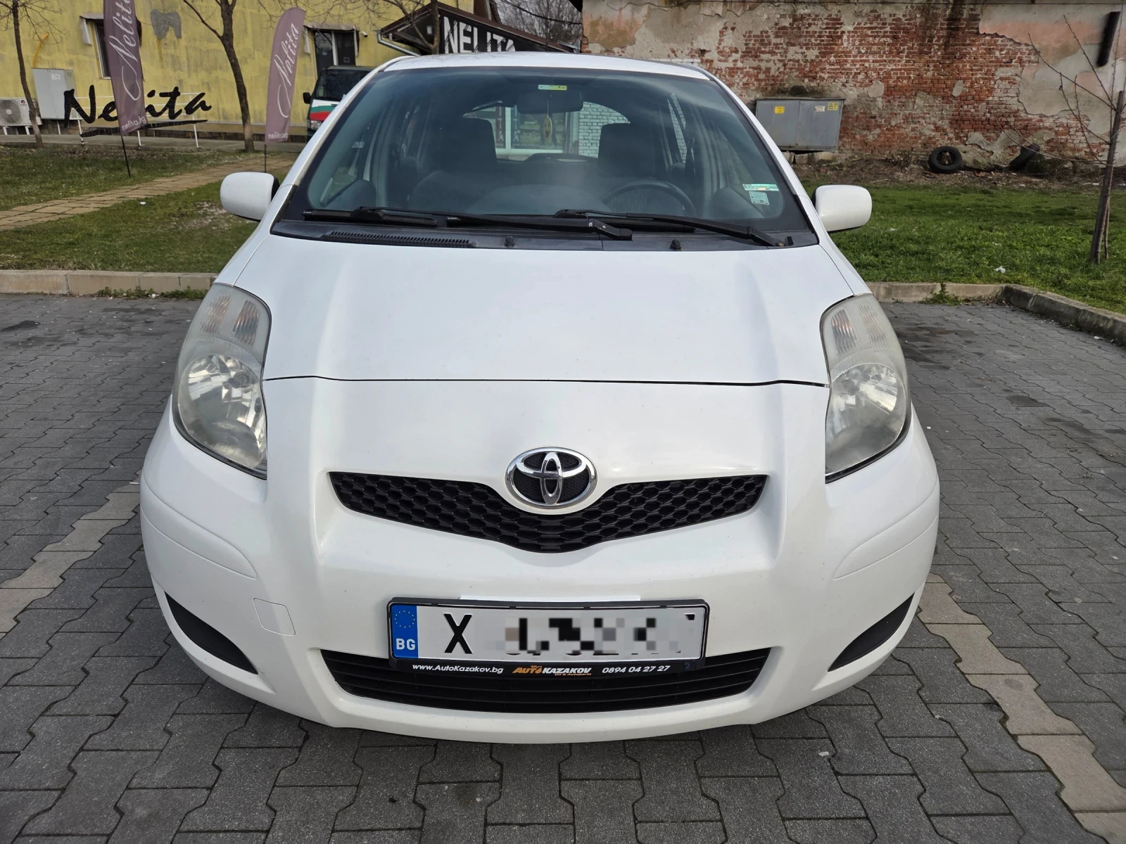 Toyota Yaris 1.33 VVT-i, снимка 3 - Автомобили и джипове - 53717635