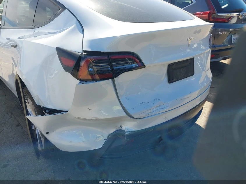 Tesla Model Y Long Range AWD, снимка 6 - Автомобили и джипове - 54169773