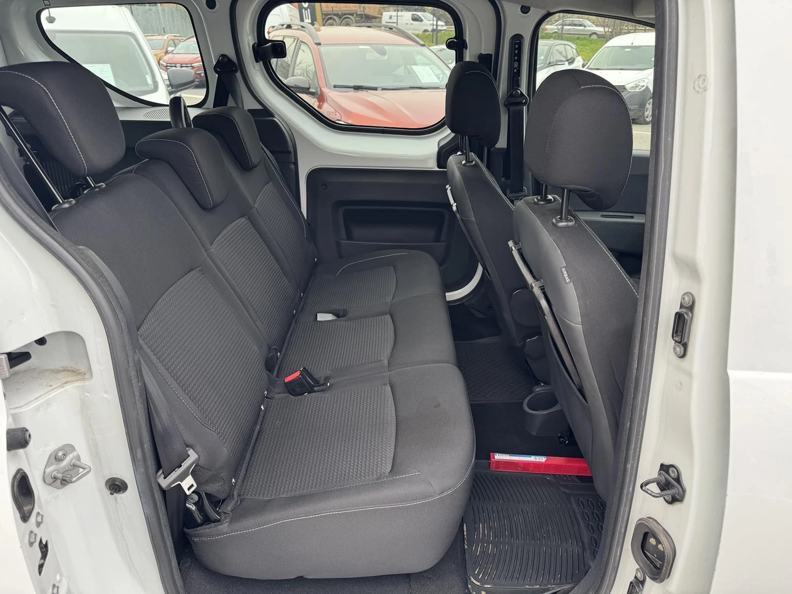 Dacia Dokker 1.5 Dci 4+ 1 N1 | Mobile.bg � ����������� 10