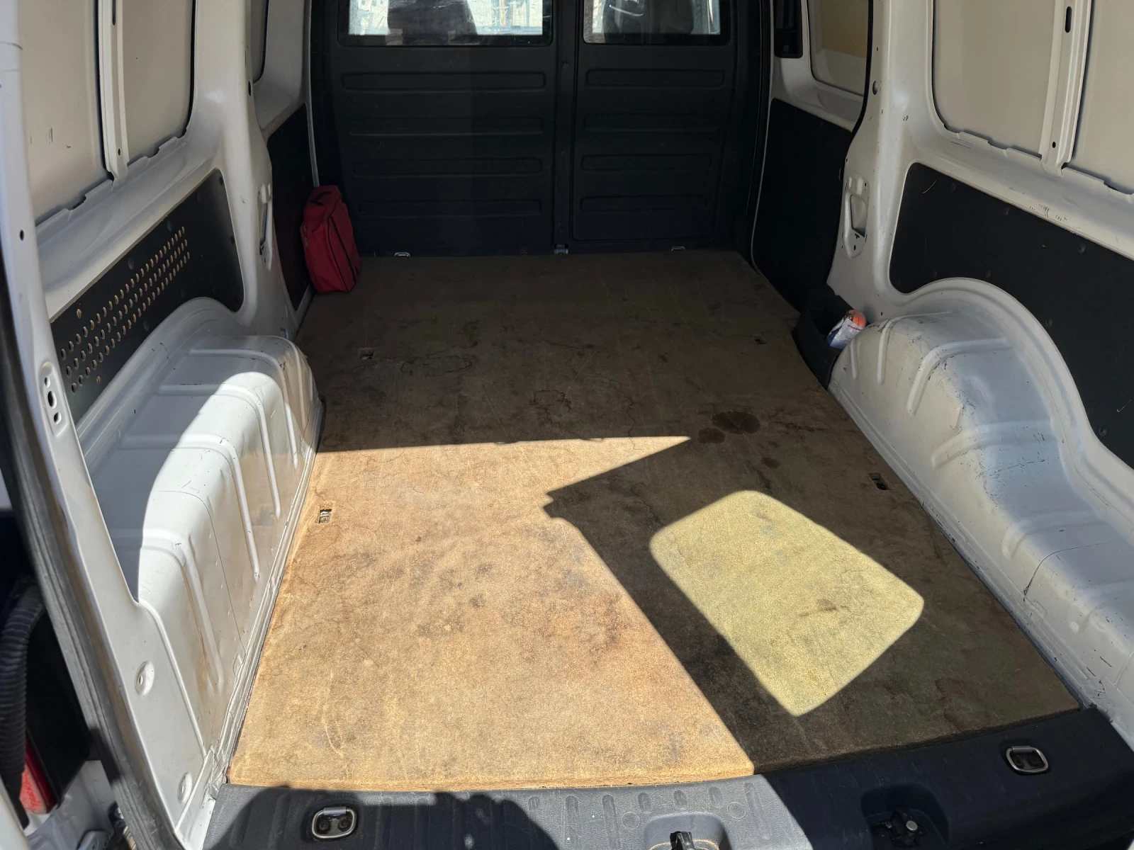 VW Caddy 2.0 метан, снимка 12 - Автомобили и джипове - 54335213