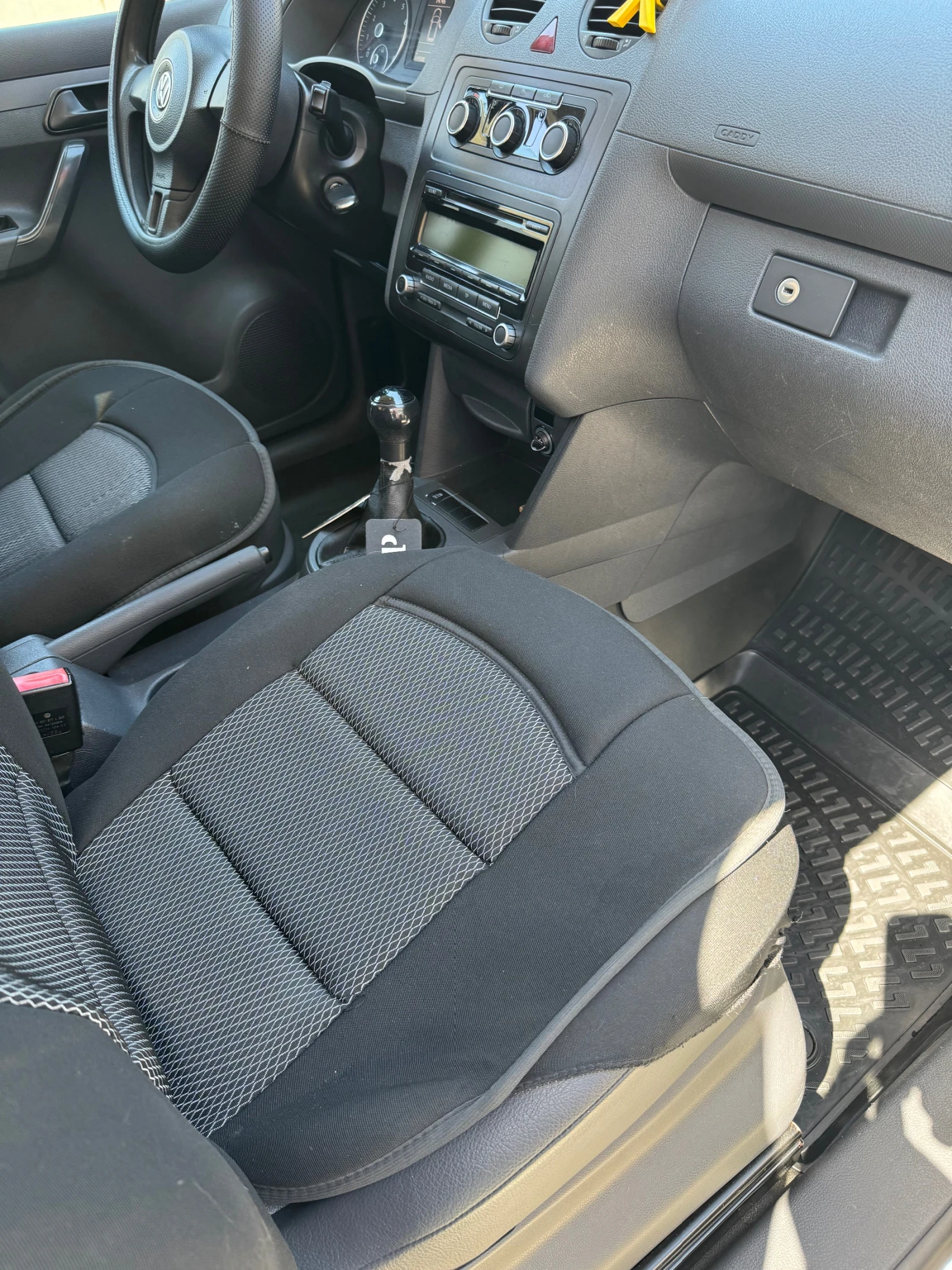 VW Caddy 2.0 метан, снимка 15 - Автомобили и джипове - 54335213