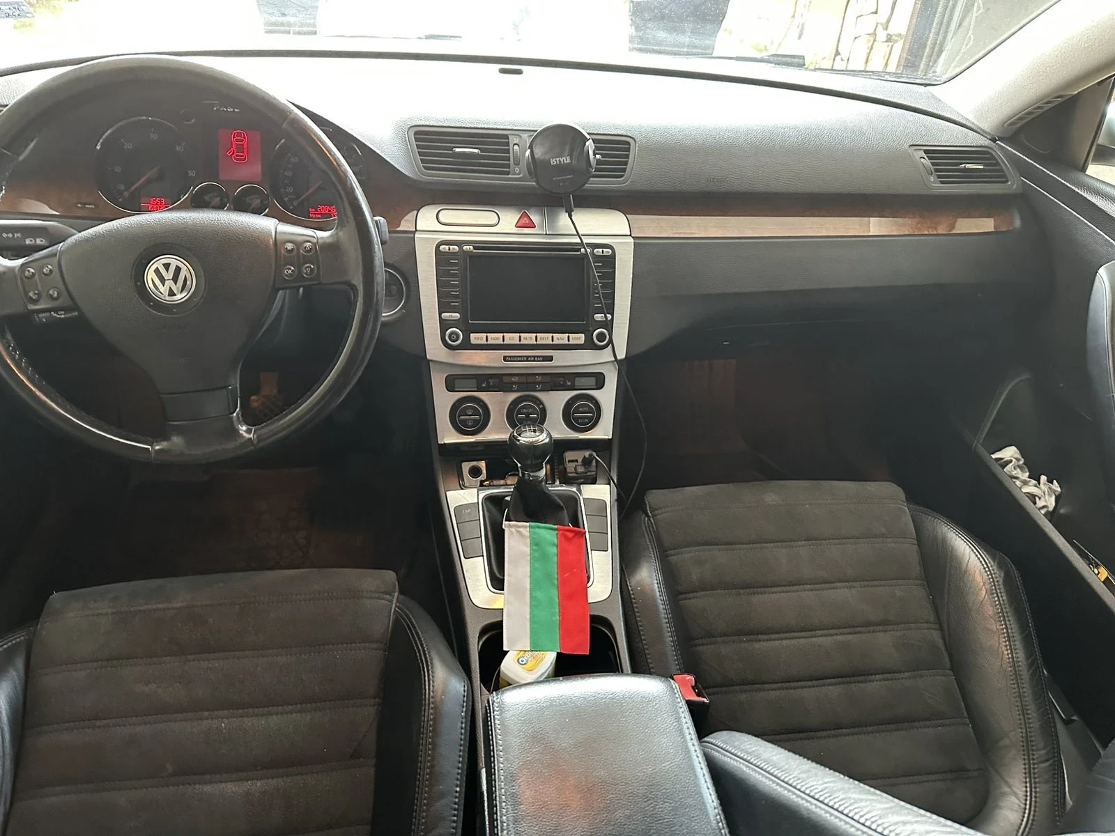 VW Passat 2.0 TDI Highline BMP 4motion, снимка 8 - Автомобили и джипове - 54409174