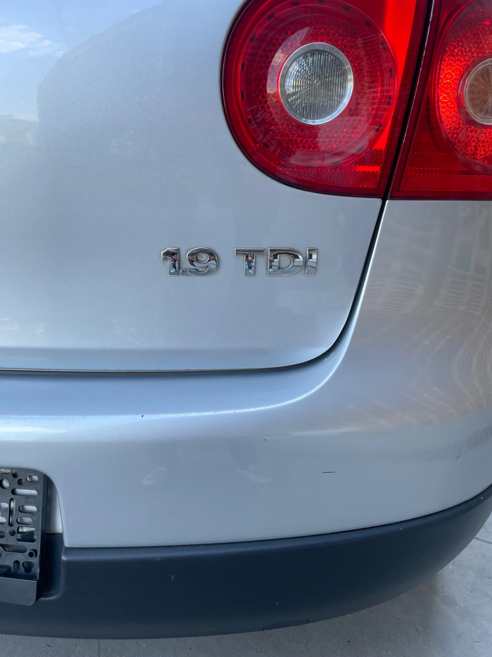 VW Golf 1.9tdi, снимка 4 - Автомобили и джипове - 54436363