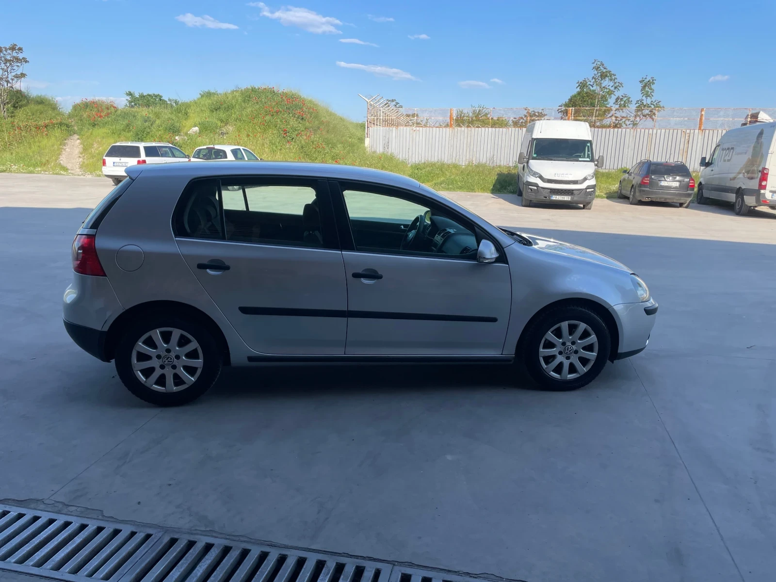 VW Golf 1.9tdi, снимка 5 - Автомобили и джипове - 54436363