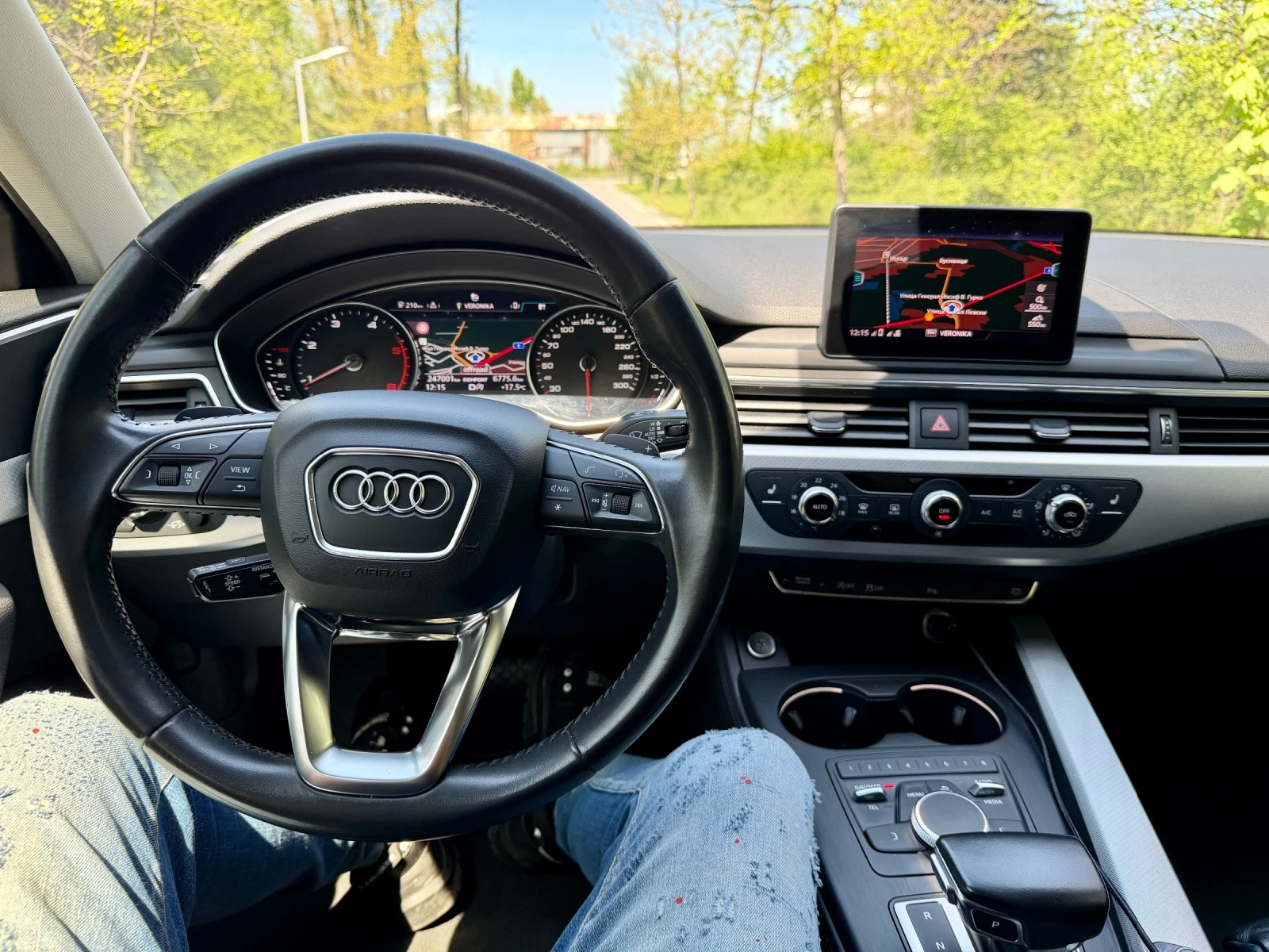 Audi A4 2.0TDI, снимка 10 - Автомобили и джипове - 54439916
