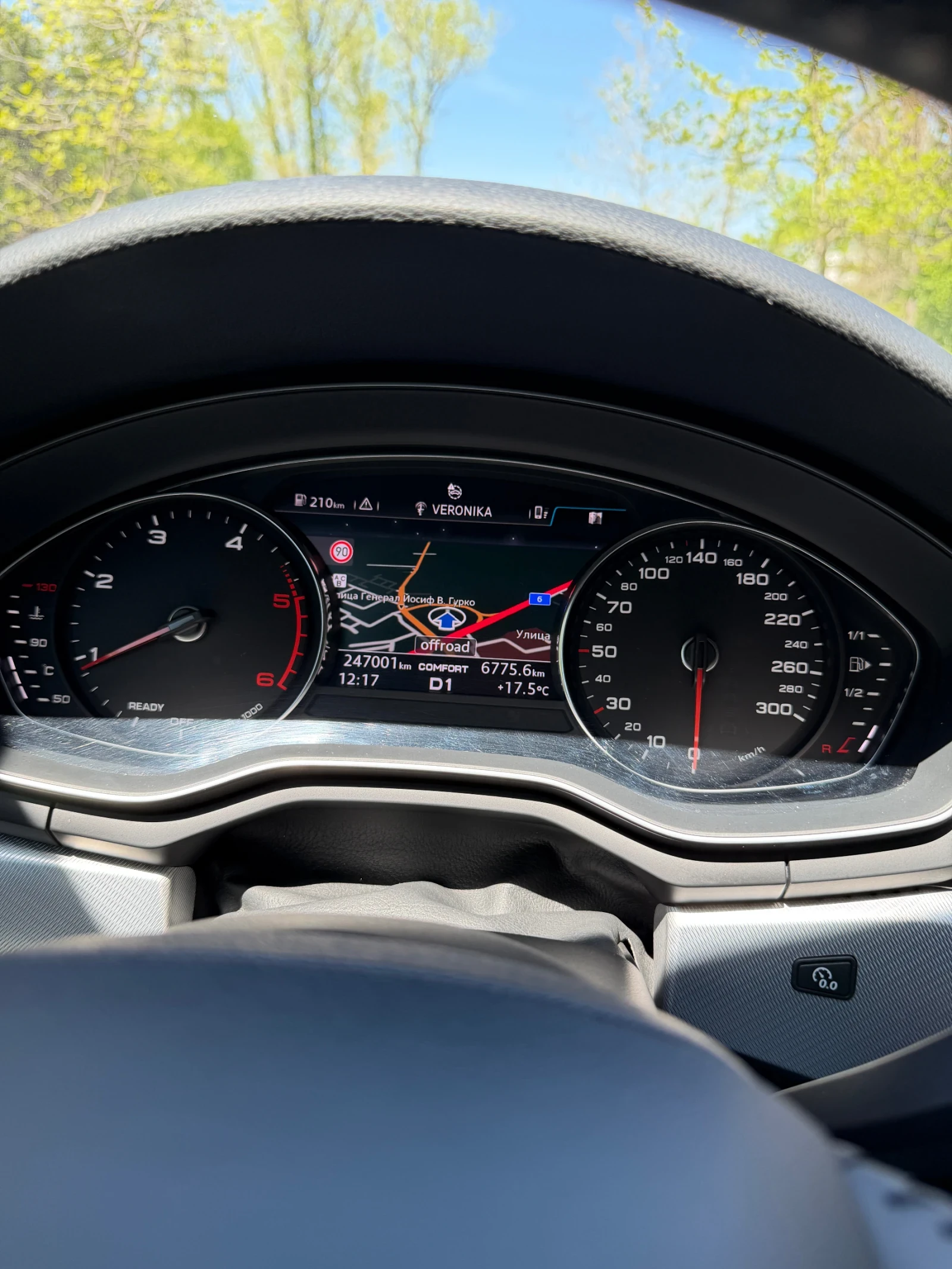 Audi A4 2.0TDI, снимка 11 - Автомобили и джипове - 54439916