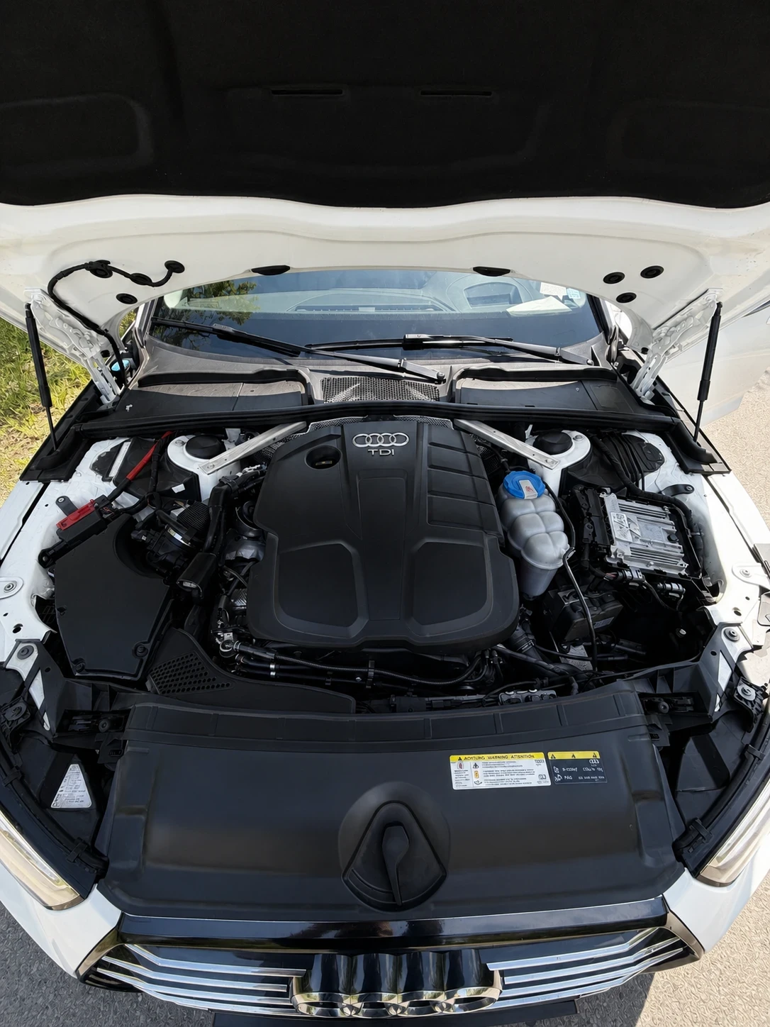 Audi A4 2.0TDI, снимка 14 - Автомобили и джипове - 54439916