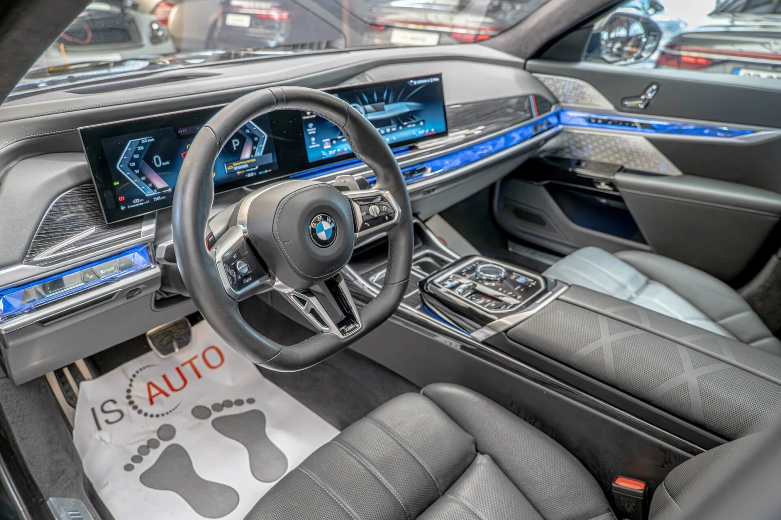 BMW 760 4.4i V8/M-Sport/Individual/Камера 360/Обдухване/Hu, снимка 7 - Автомобили и джипове - 54830905
