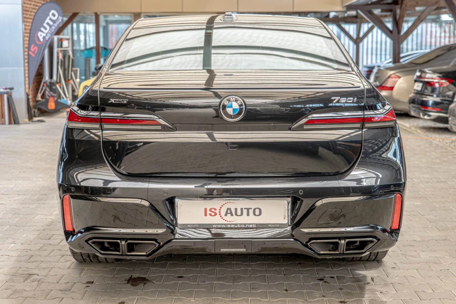 BMW 760 4.4i V8/M-Sport/Individual/Камера 360/Обдухване/Hu, снимка 4 - Автомобили и джипове - 54830905