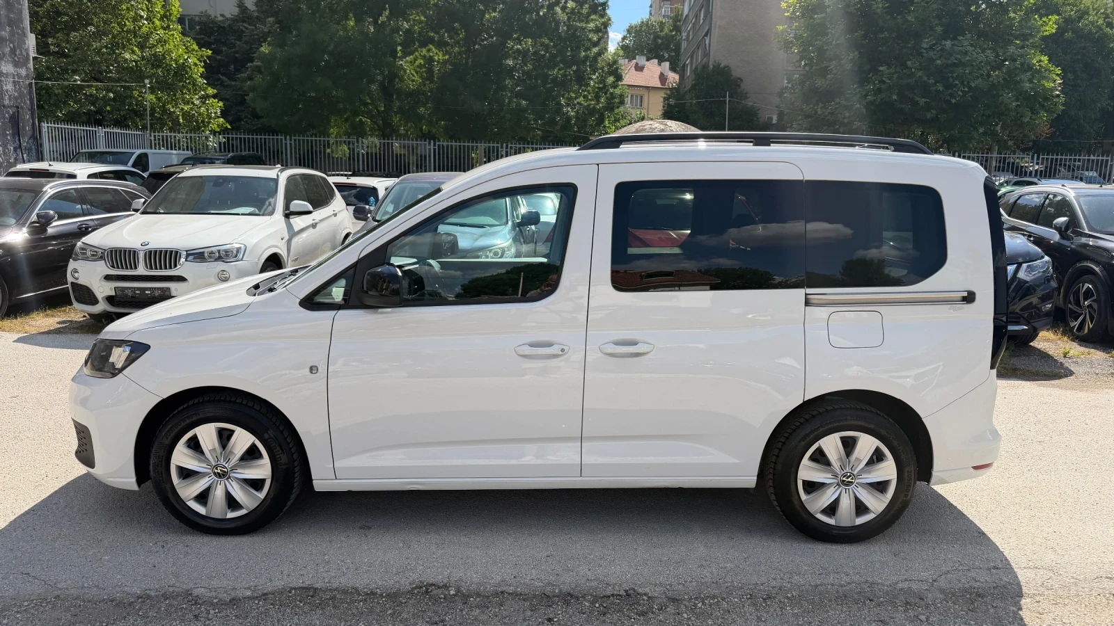 VW Caddy 2.0TDi, 4x4, ШВЕЙЦАРИЯ, ГАРАНЦИОННА, снимка 8 - Автомобили и джипове - 54971747