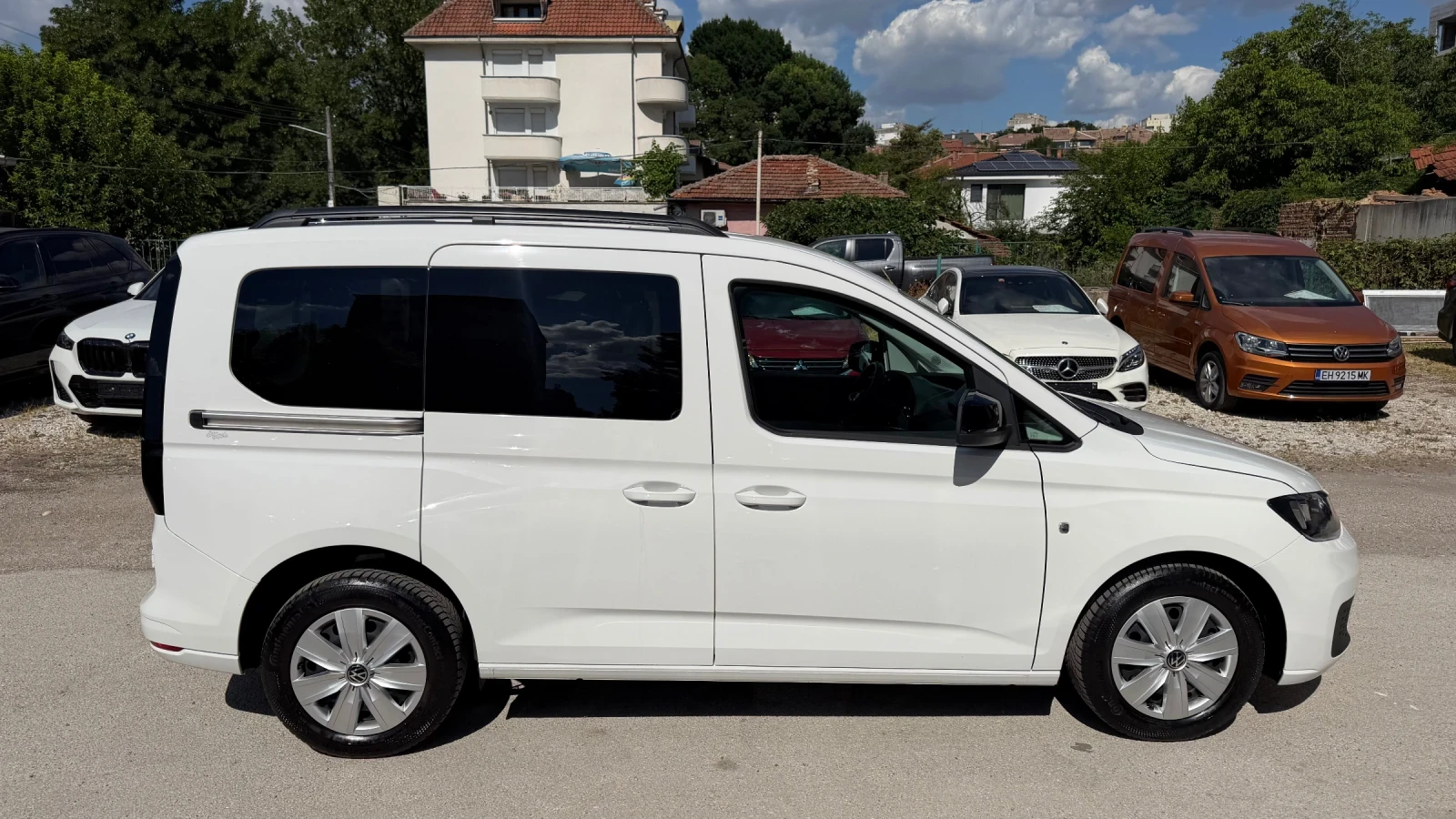 VW Caddy 2.0TDi, 4x4, ШВЕЙЦАРИЯ, ГАРАНЦИОННА, снимка 2 - Автомобили и джипове - 54971747
