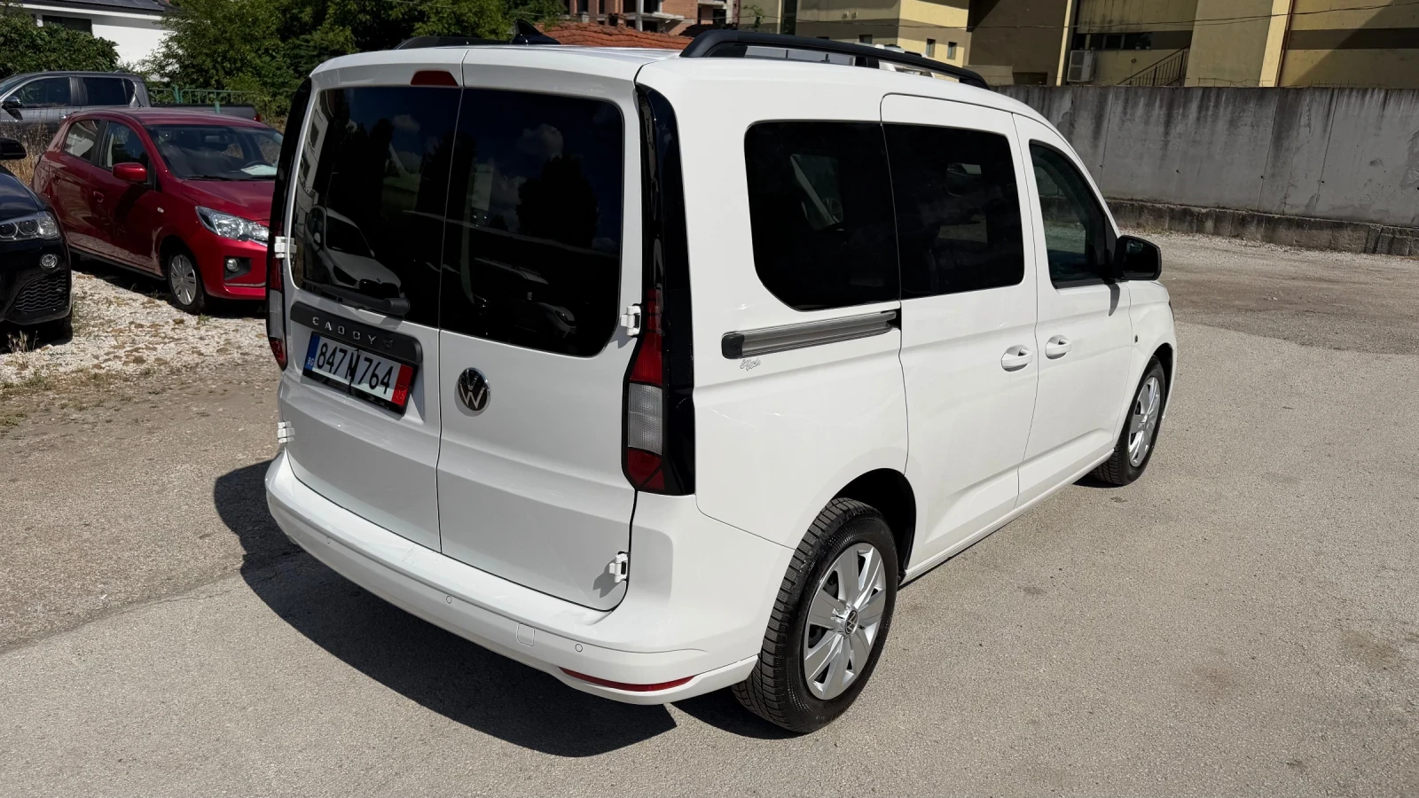 VW Caddy 2.0TDi, 4x4, ШВЕЙЦАРИЯ, ГАРАНЦИОННА, снимка 4 - Автомобили и джипове - 54971747