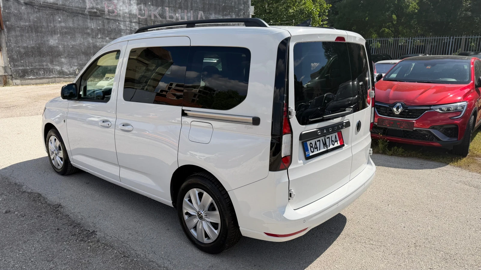 VW Caddy 2.0TDi, 4x4, ШВЕЙЦАРИЯ, ГАРАНЦИОННА, снимка 7 - Автомобили и джипове - 54971747