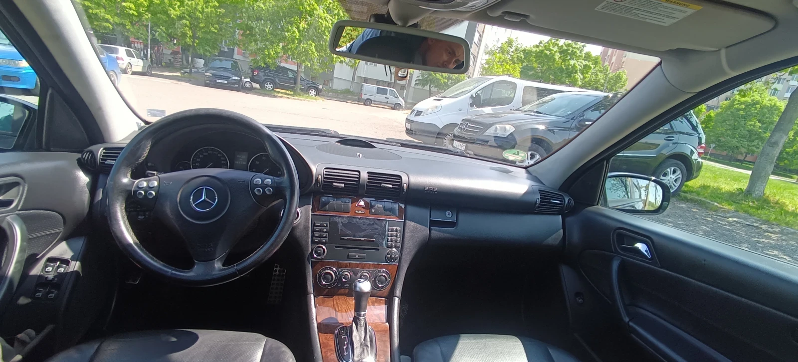 Mercedes-Benz C 180, снимка 4 - Автомобили и джипове - 55326998