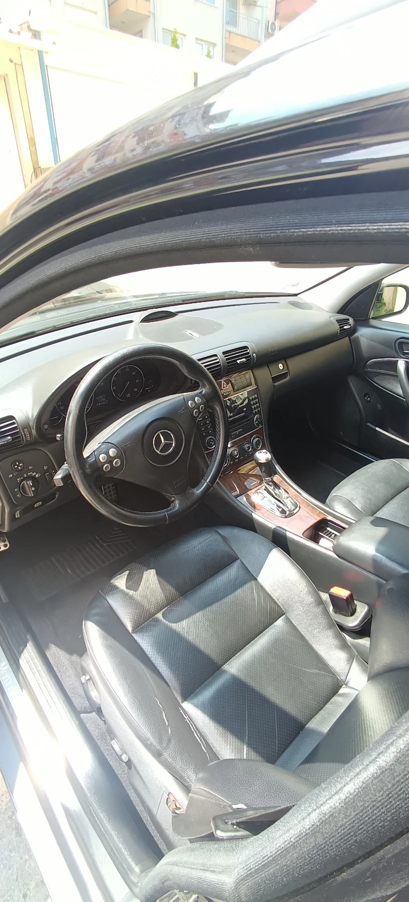 Mercedes-Benz C 180, снимка 10 - Автомобили и джипове - 55326998