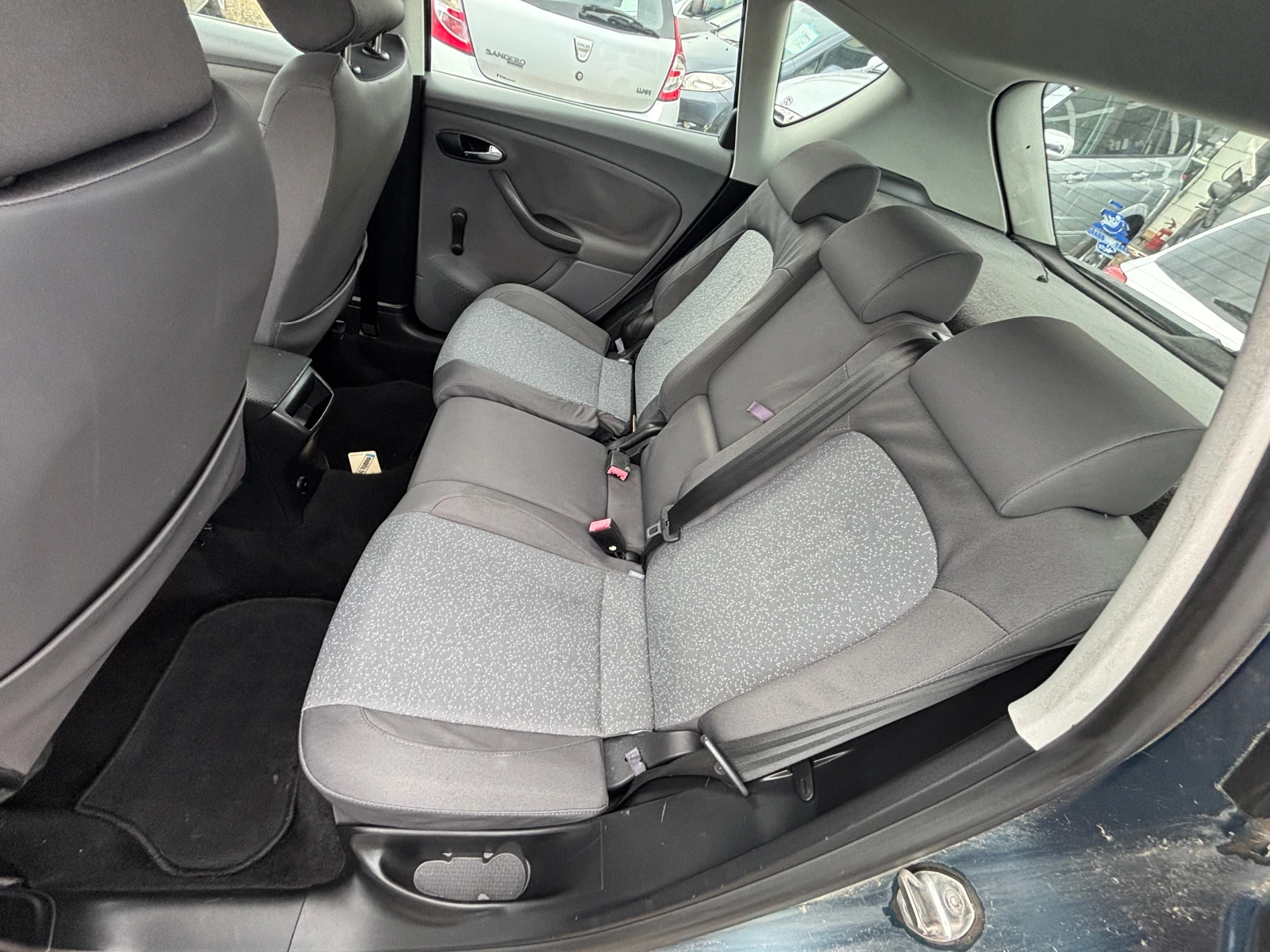 Seat Altea 1.9 TDI, снимка 8 - Автомобили и джипове - 55263630