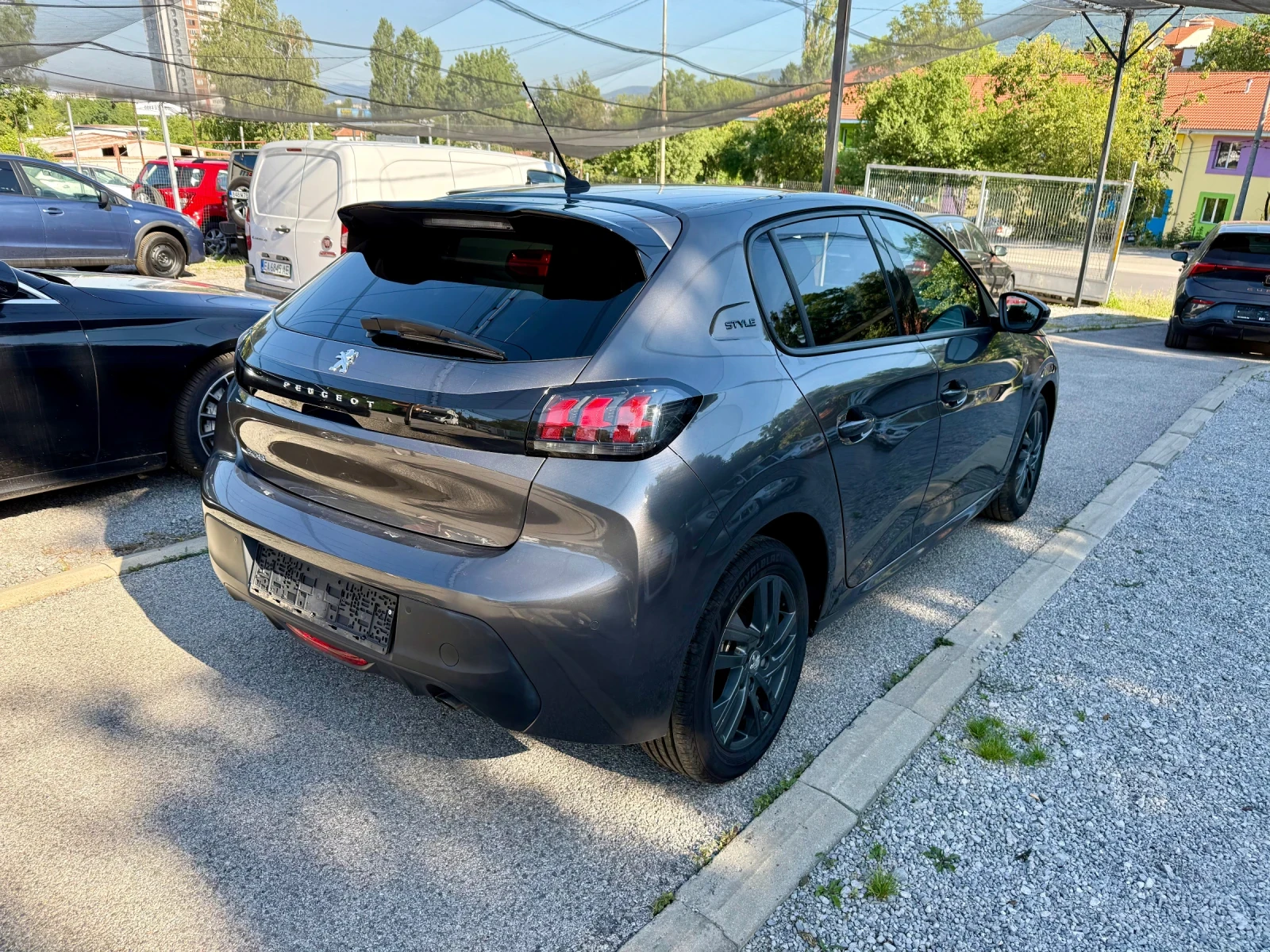 Peugeot 208 STYLE, снимка 6 - Автомобили и джипове - 55474274
