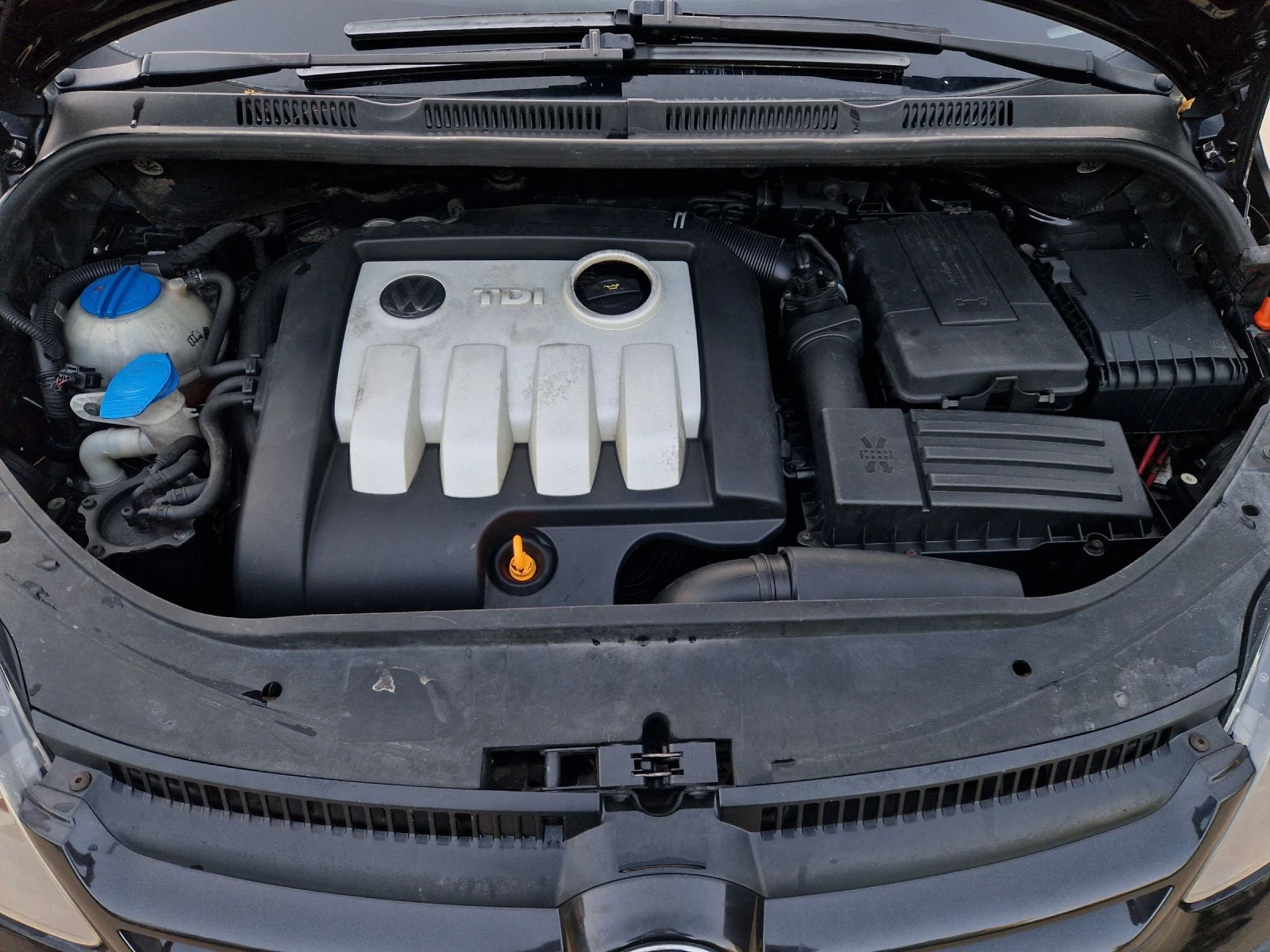 VW Golf 1.9TDI 105к.с., снимка 10 - Автомобили и джипове - 55666157