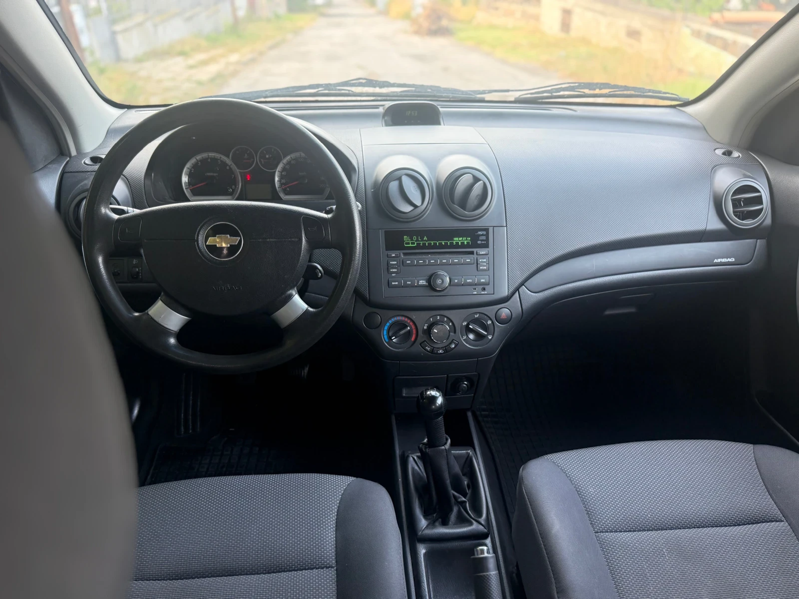 Chevrolet Aveo 1.2 I 75k.c. 90Хил.км., снимка 11 - Автомобили и джипове - 55905520