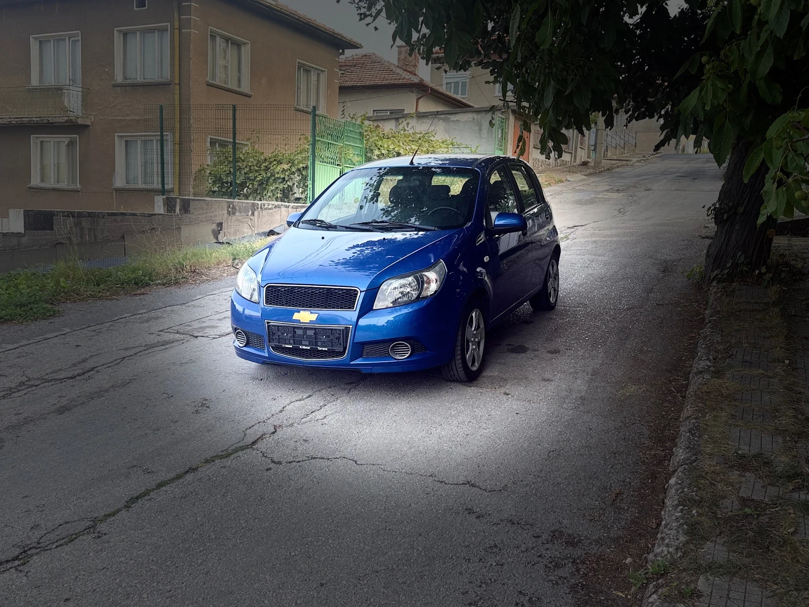 Chevrolet Aveo 1.2 I 75k.c. 90Хил.км., снимка 13 - Автомобили и джипове - 55905520