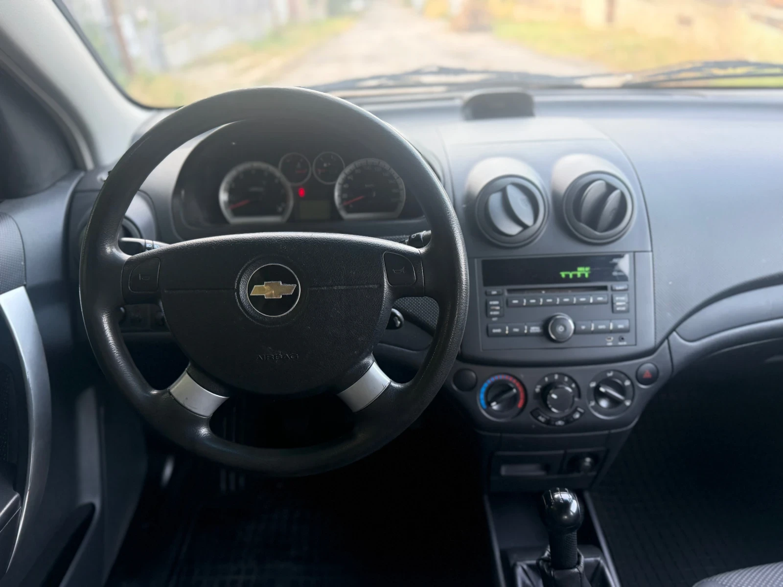 Chevrolet Aveo 1.2 I 75k.c. 90Хил.км., снимка 12 - Автомобили и джипове - 55905520