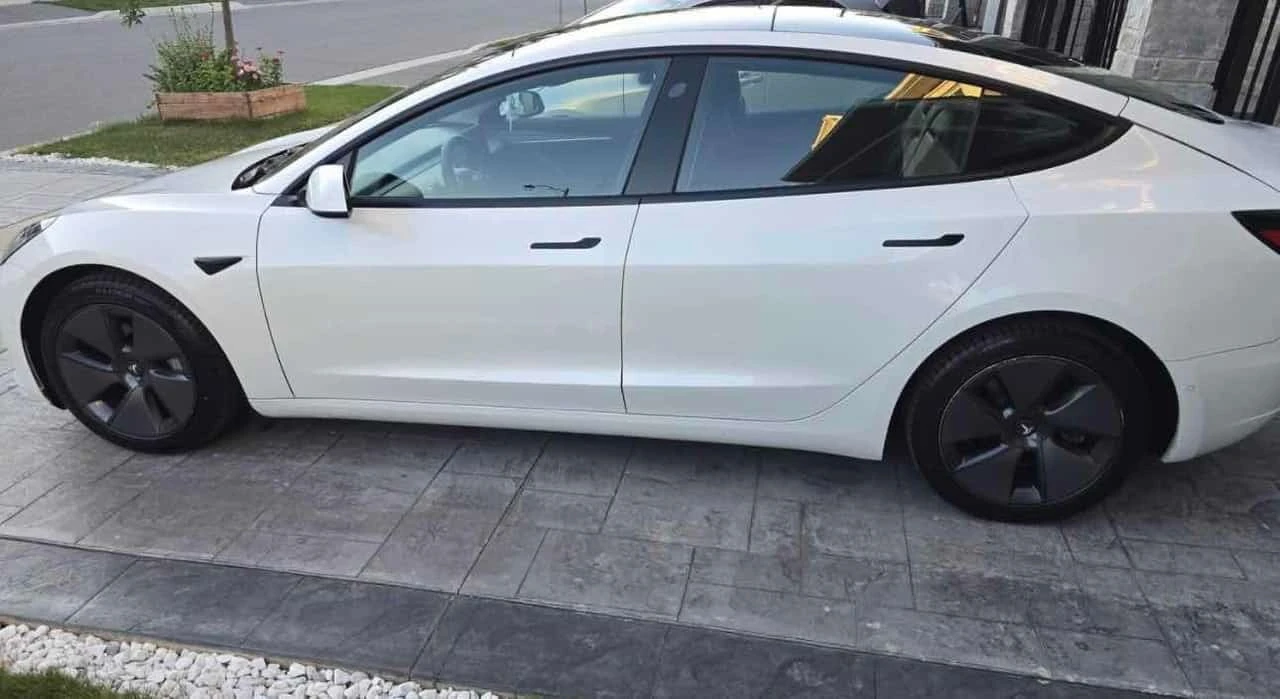 Tesla Model 3 Long Range / Carfax / Автокредит , снимка 2 - Автомобили и джипове - 56355673