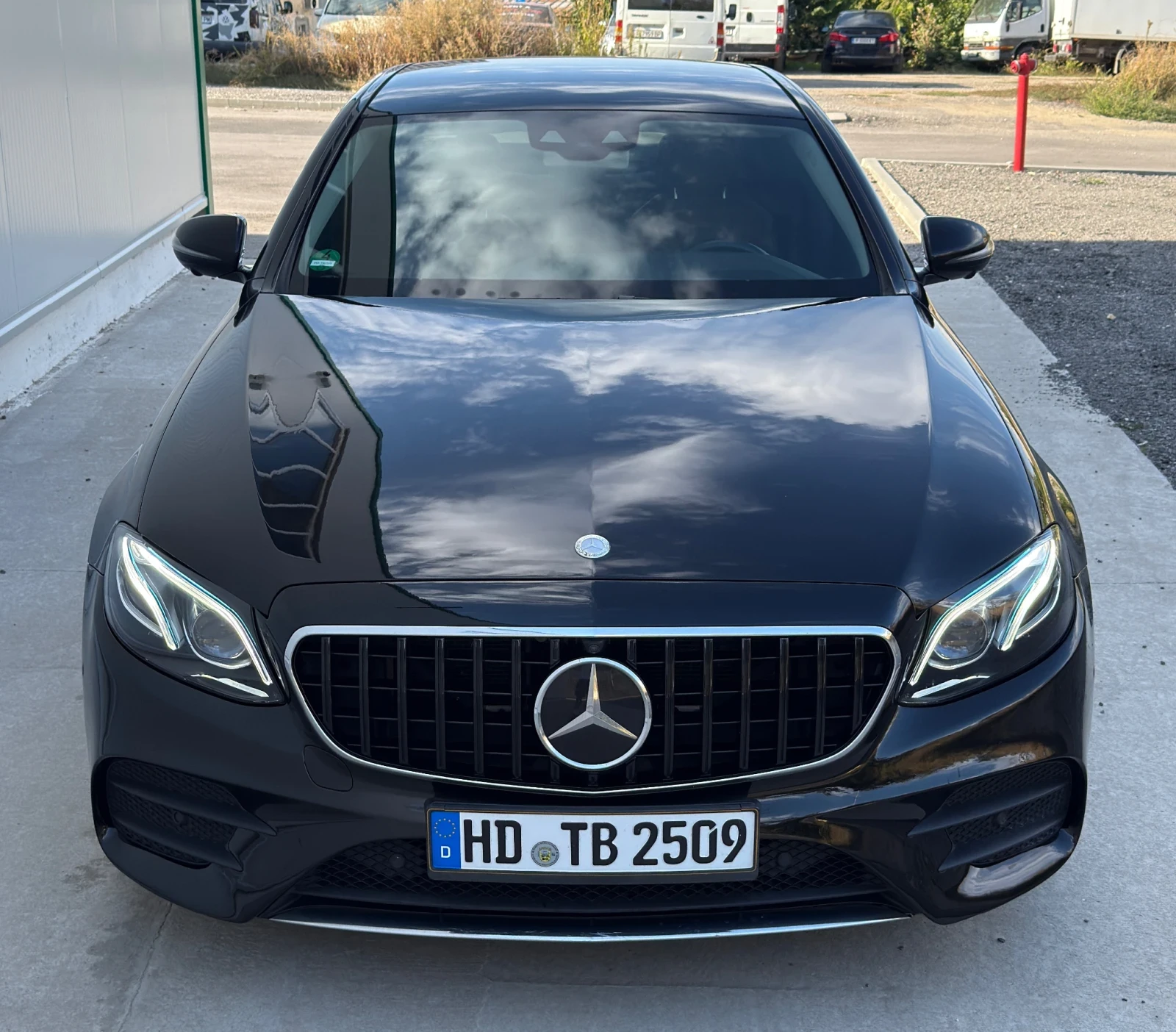 Mercedes-Benz E 350 * AMG* Burmester* 360* HEAD UP* TOP*  | Mobile.bg � ����������� 3