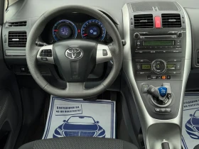 Toyota Auris 1.8 VVT-i Hybrid * Бяла перла* , снимка 10