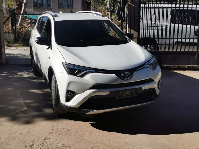 Toyota Rav4 NAVI/КОЖА/СЕРВ. КНИЖКА!, снимка 1 - Автомобили и джипове - 42777618