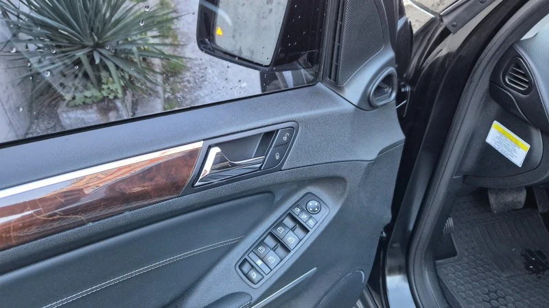 Mercedes-Benz GL 550 Grand edition , снимка 9 - Автомобили и джипове - 52125837