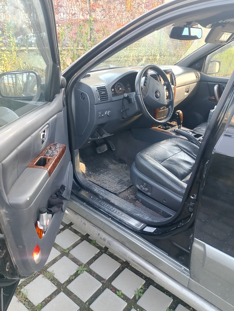 Kia Sorento, снимка 16 - Автомобили и джипове - 52384696