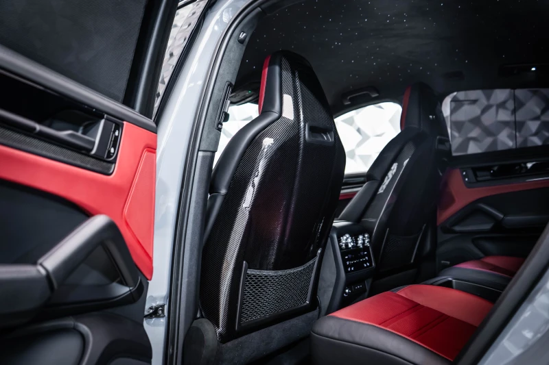 Porsche Cayenne Turbo GT E-Hybrid Couе?* Carbon* Alcantara, снимка 14 - Автомобили и джипове - 52830471