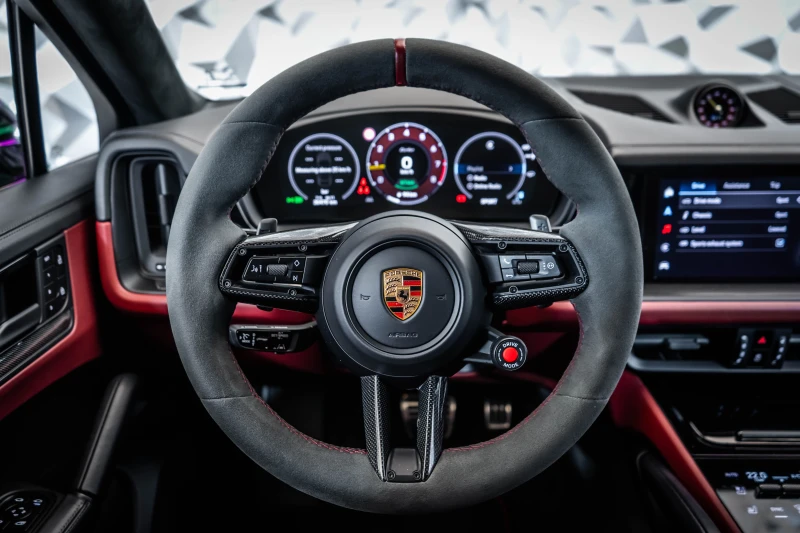 Porsche Cayenne Turbo GT E-Hybrid Couе?* Carbon* Alcantara, снимка 10 - Автомобили и джипове - 52830471