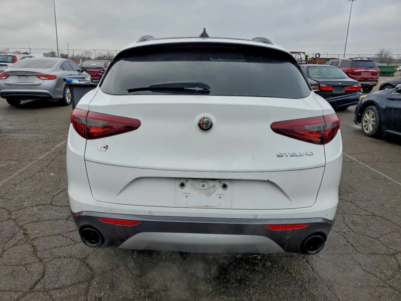 Alfa Romeo Stelvio Ti 280кс * КРАЙНА ЦЕНА* , снимка 6 - Автомобили и джипове - 53038867