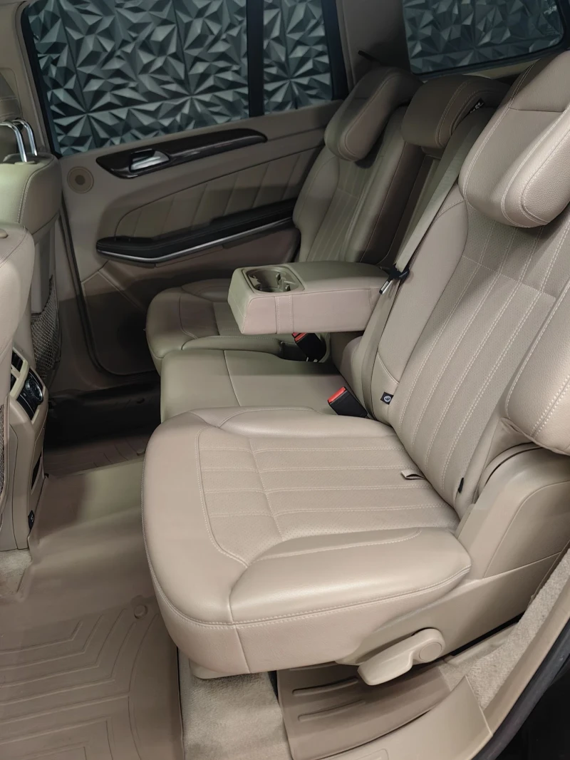 Mercedes-Benz GL 450 4 MATIC* CAM* ПОДГРЕВ* LINE ASSIST* , снимка 5 - Автомобили и джипове - 53338599