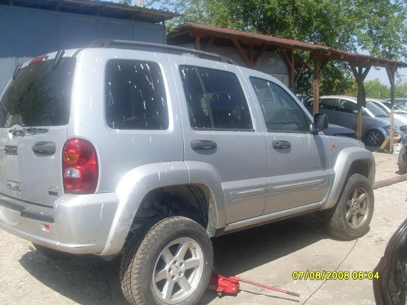 Jeep Cherokee 2.8crdi-2 бр., снимка 7 - Автомобили и джипове - 11777906