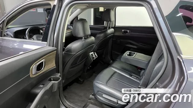 Kia Sorento Diesel 2.2 2WD, снимка 14 - Автомобили и джипове - 54089408