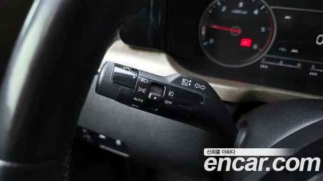 Kia Sorento Diesel 2.2 2WD, снимка 8 - Автомобили и джипове - 54089408