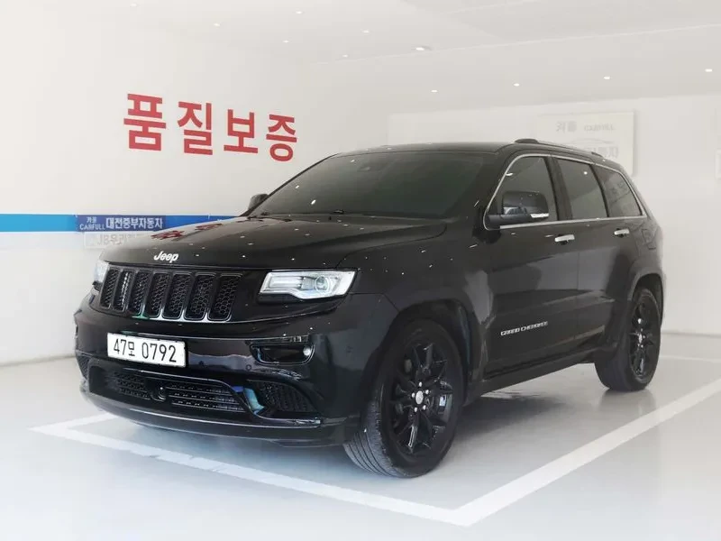 Jeep Grand cherokee 3.0 Diesel Overland Summit Wk2, снимка 6 - Автомобили и джипове - 55190097