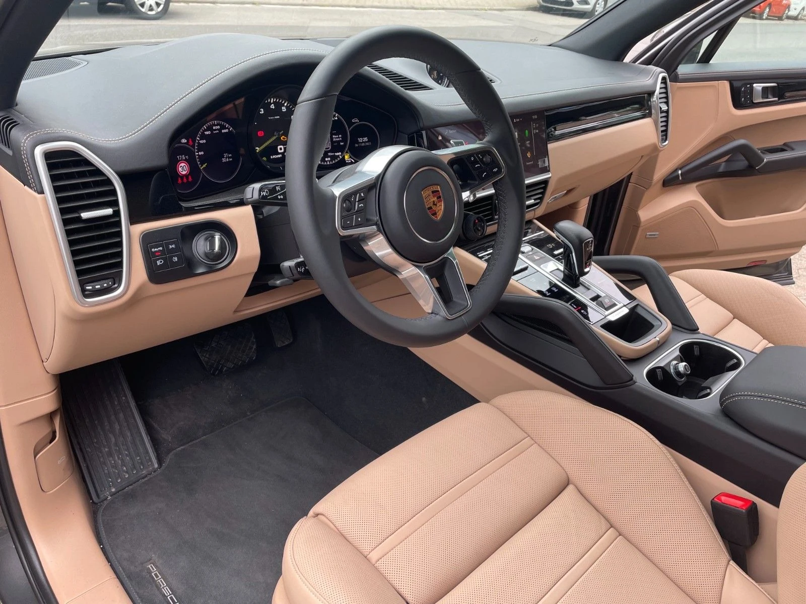 Porsche Cayenne E- HYBRID PANO HEAD-UP BOSE SPORT CHRONO - изображение 6