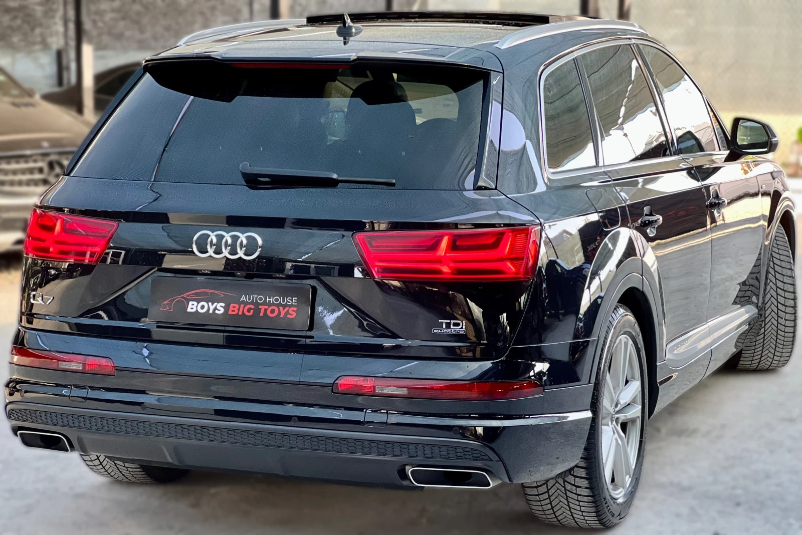 Audi Q7 3.0TDI* 7-Места* S-line* Панорама* Matrix* F1* УНИ - изображение 7
