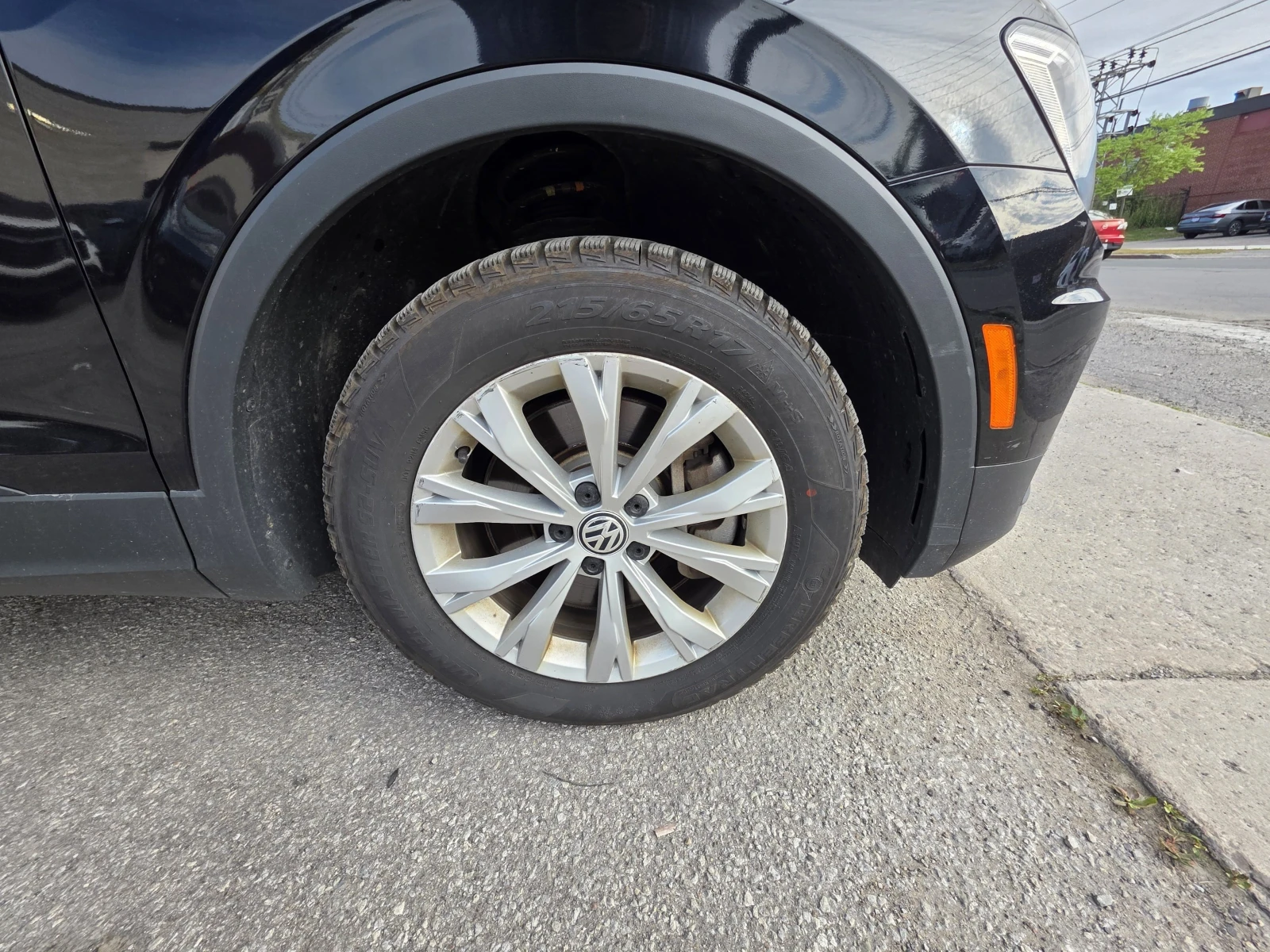 VW Tiguan TRENDLINE * * CARFAX * *   * *  | Mobile.bg   9