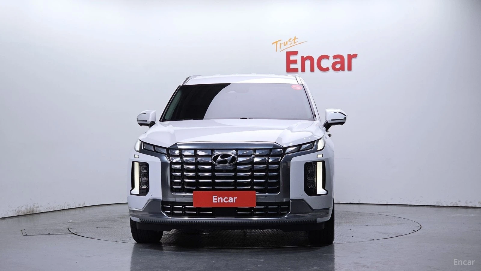 Hyundai Palisade Calligraphy* 4WD* 3.8* МАСАЖ* ОБДУХ* ДИСТРОНИК* , снимка 2 - Автомобили и джипове - 55531316
