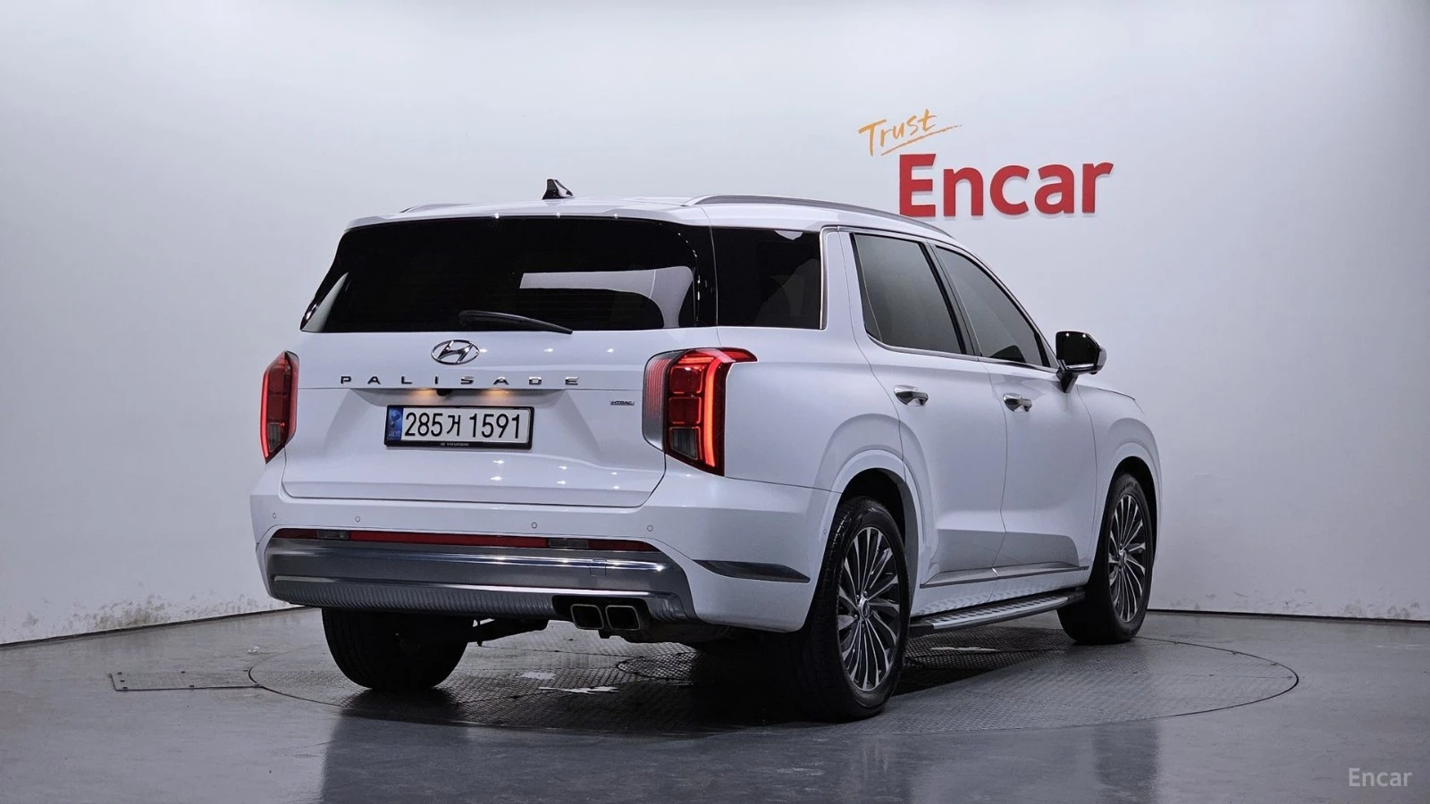 Hyundai Palisade Calligraphy* 4WD* 3.8* МАСАЖ* ОБДУХ* ДИСТРОНИК* , снимка 3 - Автомобили и джипове - 55531316