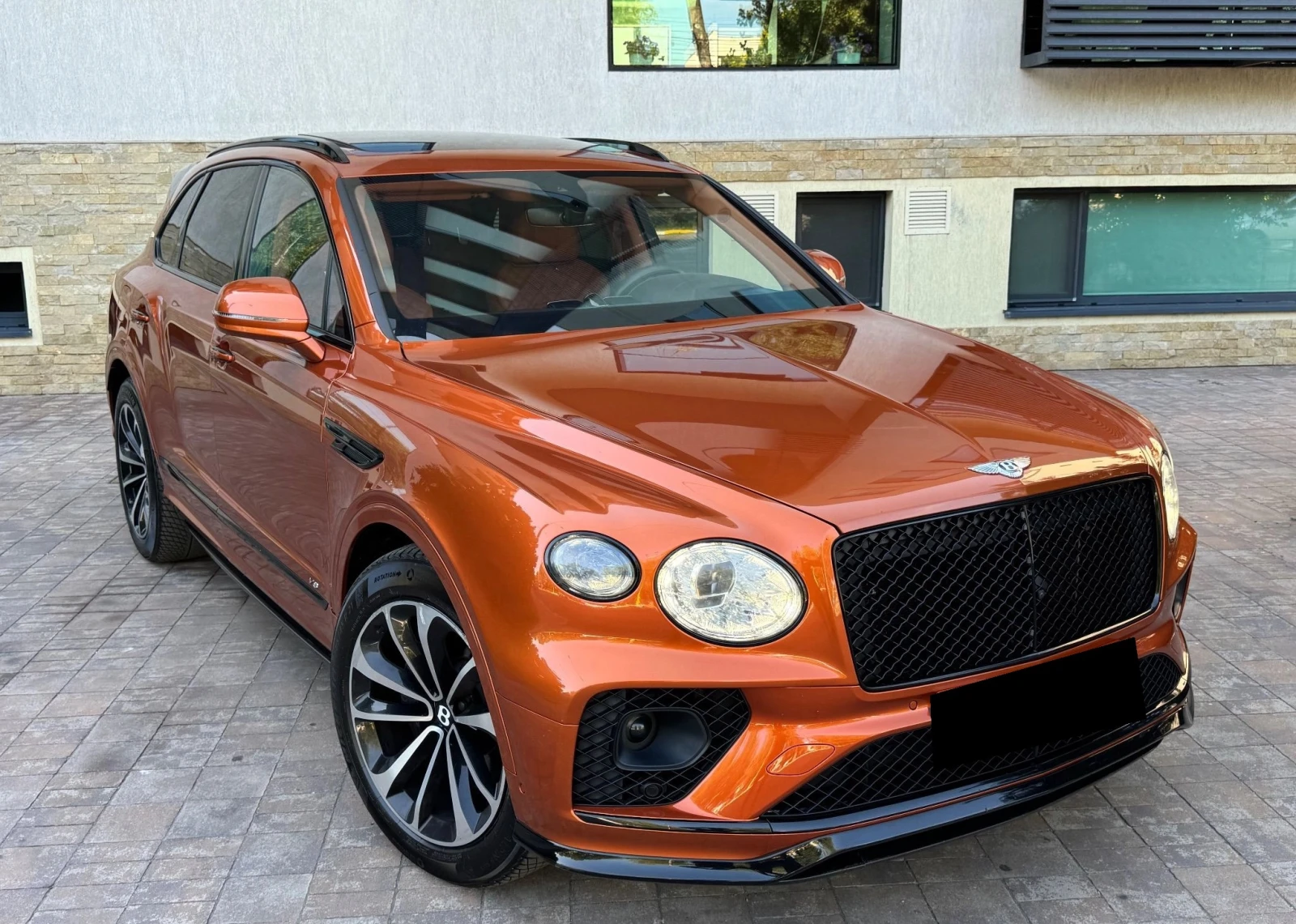 Bentley Bentayga 4.0 V8 4WD, снимка 3 - Автомобили и джипове - 56065755