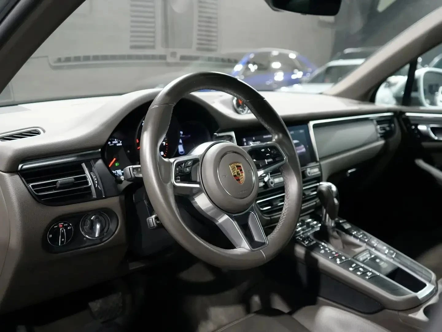 Porsche Macan, снимка 9 - Автомобили и джипове - 56727066